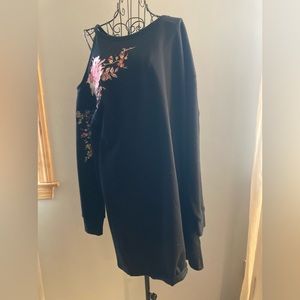 REDUCED TO MAKE SPACE NWT 🎈 Maurices Black wflower design cold shoulder dress